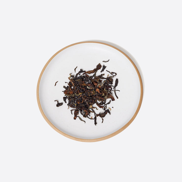 Palm of Feronia Oriental Beauty Oolong Tea