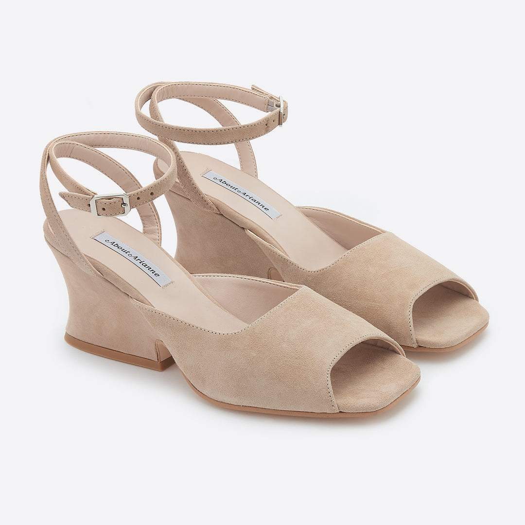About Arianne Diane Shoe in Taupe